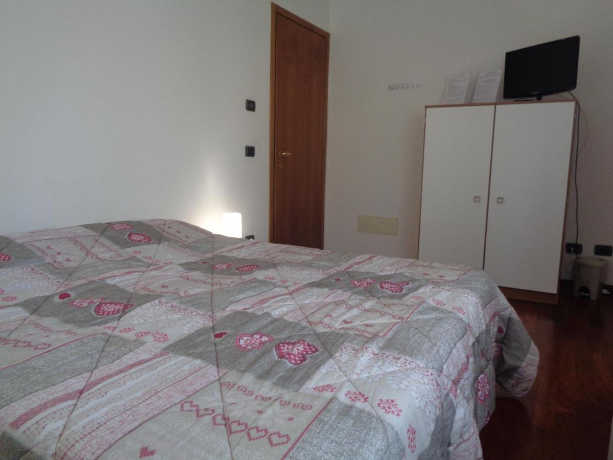 Casa Di Chiara Vicino Venezia E Aeroporto Vce Apartment Campalto Exterior foto