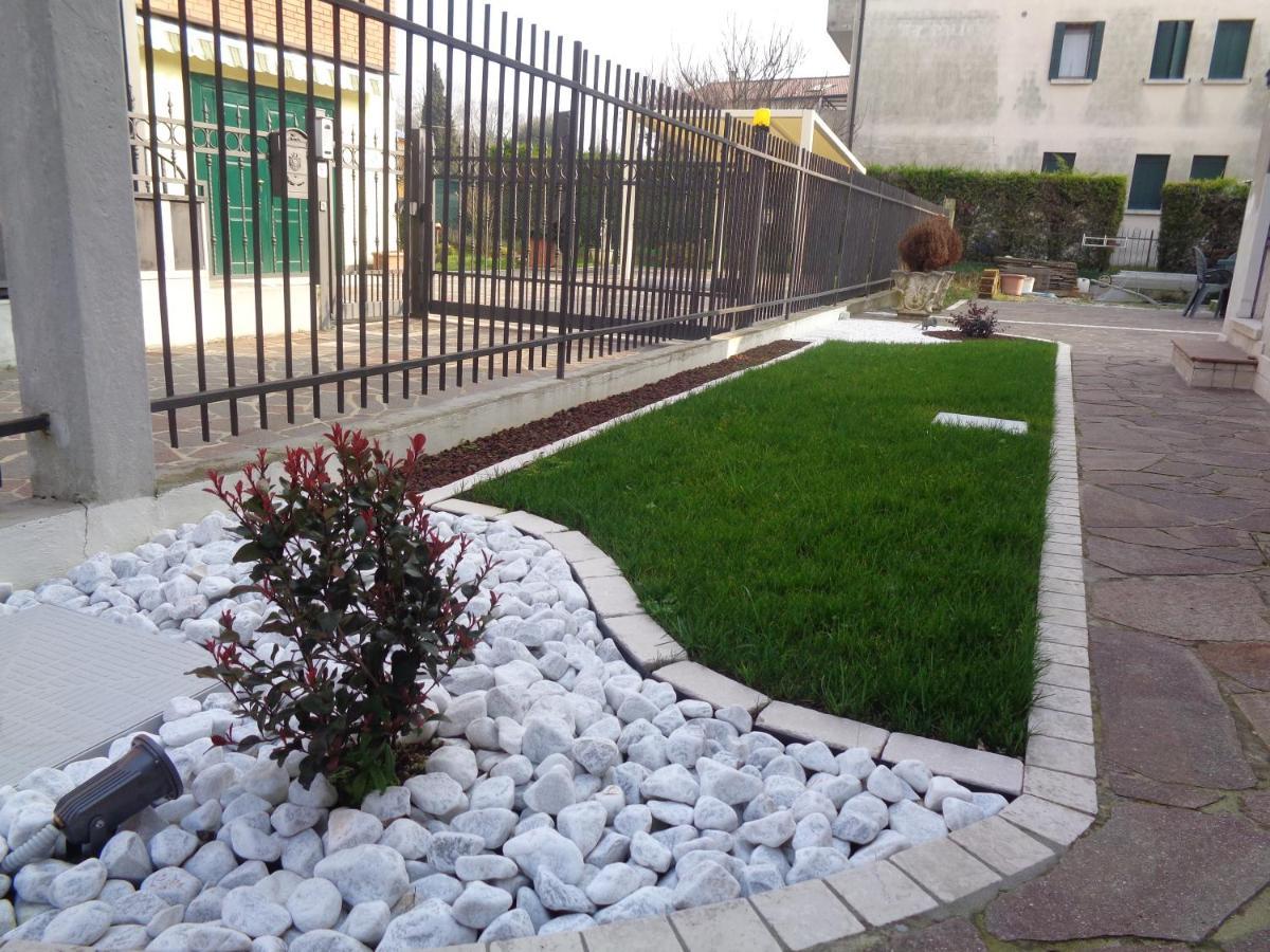 Casa Di Chiara Vicino Venezia E Aeroporto Vce Apartment Campalto Exterior foto