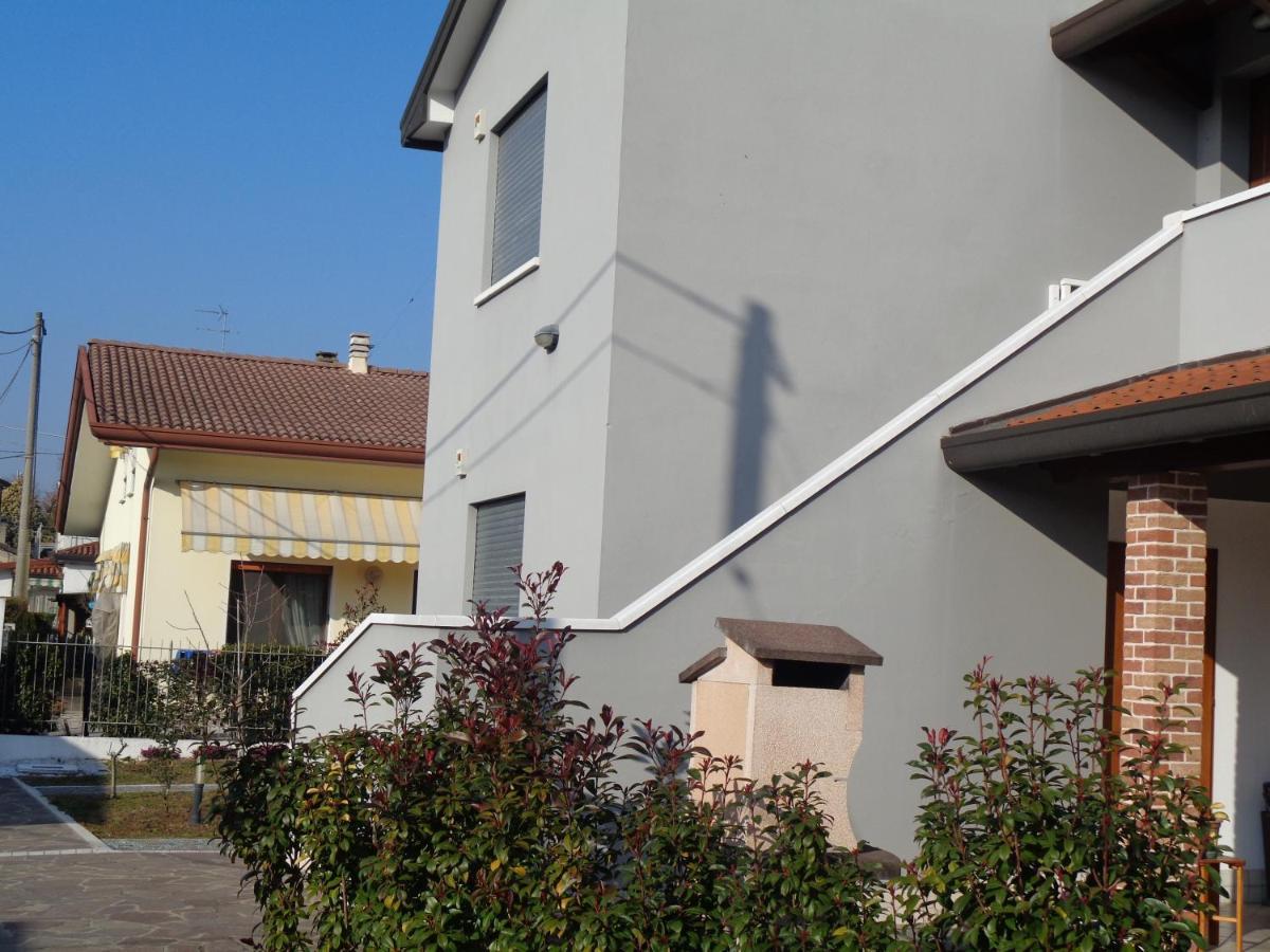 Casa Di Chiara Vicino Venezia E Aeroporto Vce Apartment Campalto Exterior foto
